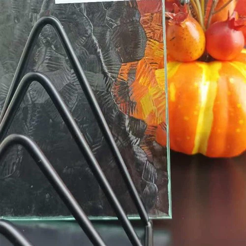 Raštuotas plūdinis stiklas