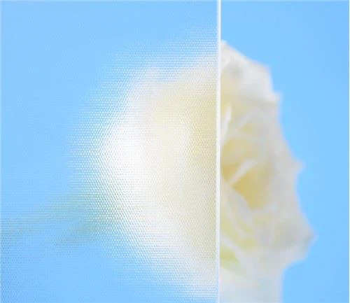 3,2 mm žemo geležies raštuotas saulės stiklas